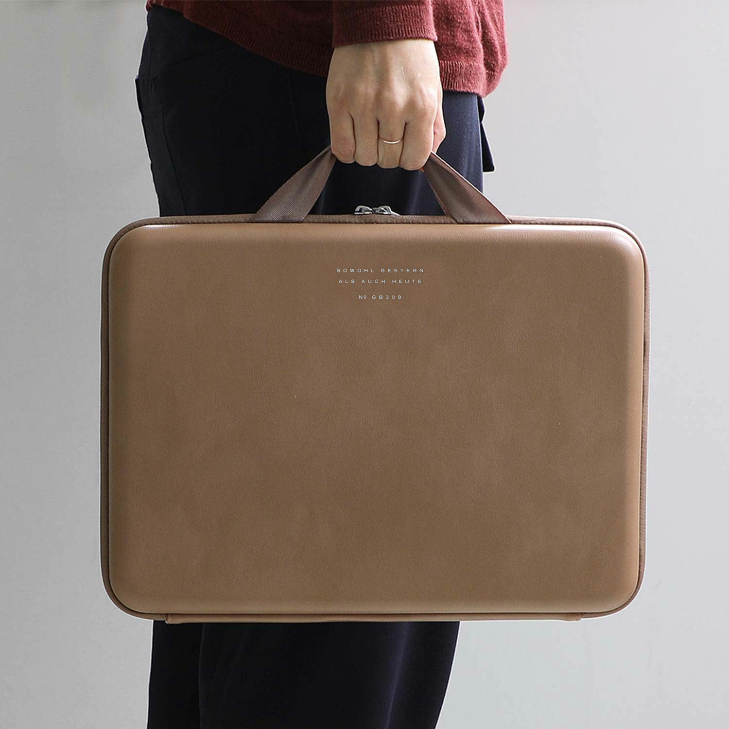 セミハードPCバッグ (パセン)(PC・タブレットケース) | HIGHTIDE