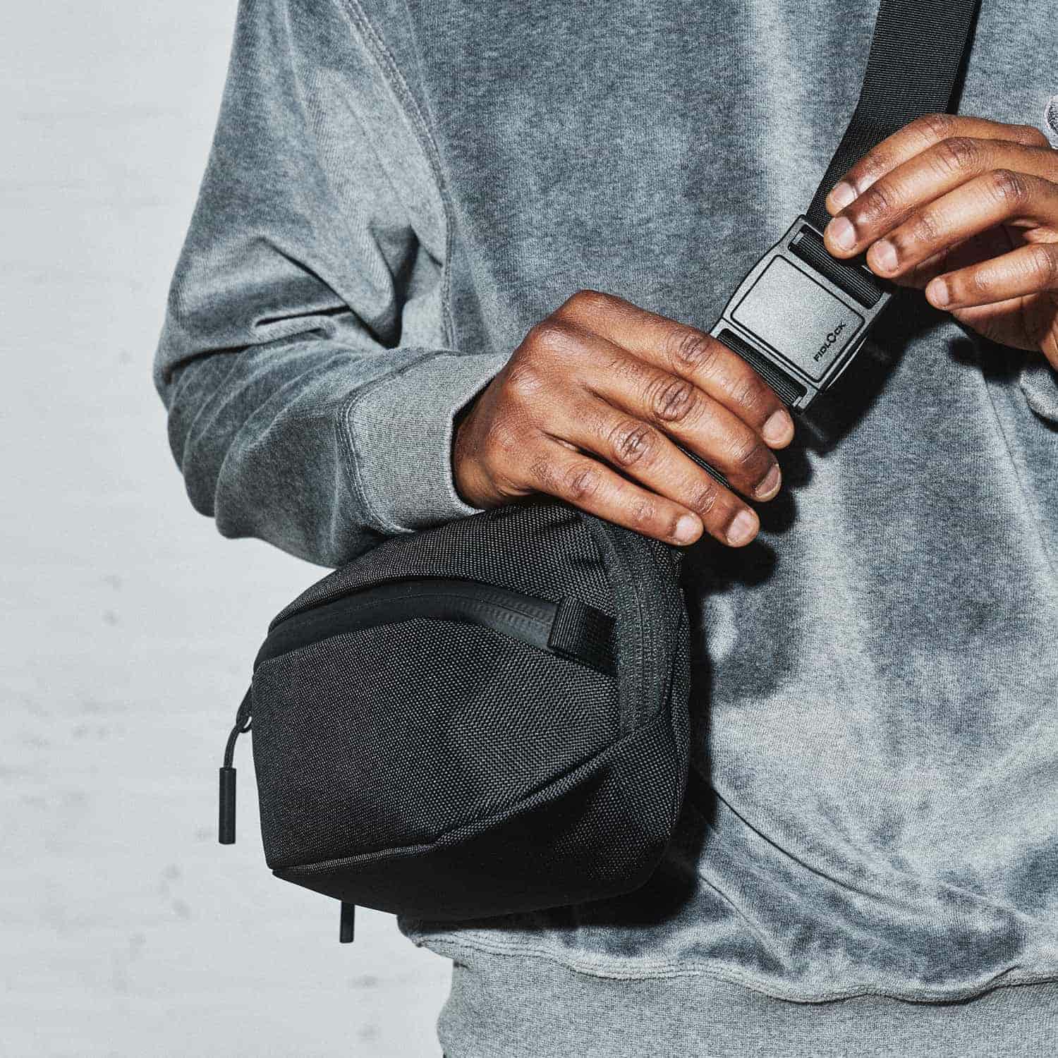 エアー デイスリング3 Aer Day Sling 3 ショルダー ボディバッグ Day Sling 3 Black | Aer ｜ エアー公式通販サイト