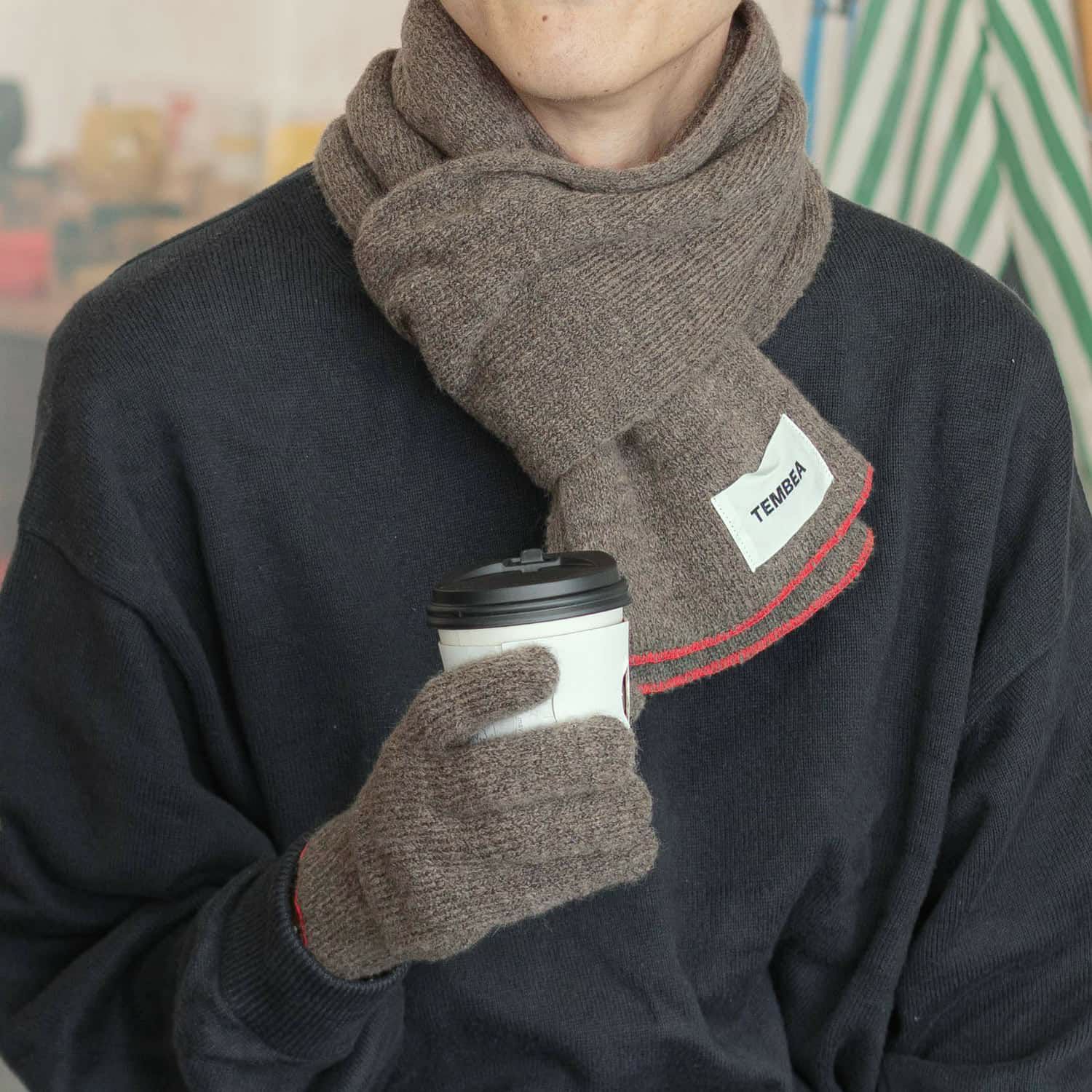 TEMBEA カシミヤ手袋 Mサイズ　ブラック/チャコール 新着ファッション - TEMBEA カシミヤ手袋 Mサイズ ブラック