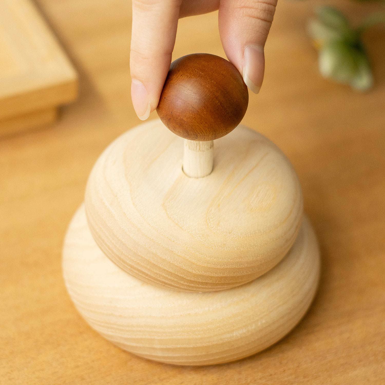 kochi コチ | Wooden Kagamimochi 木製カガミモチ （鏡餅） | HIGHTIDE