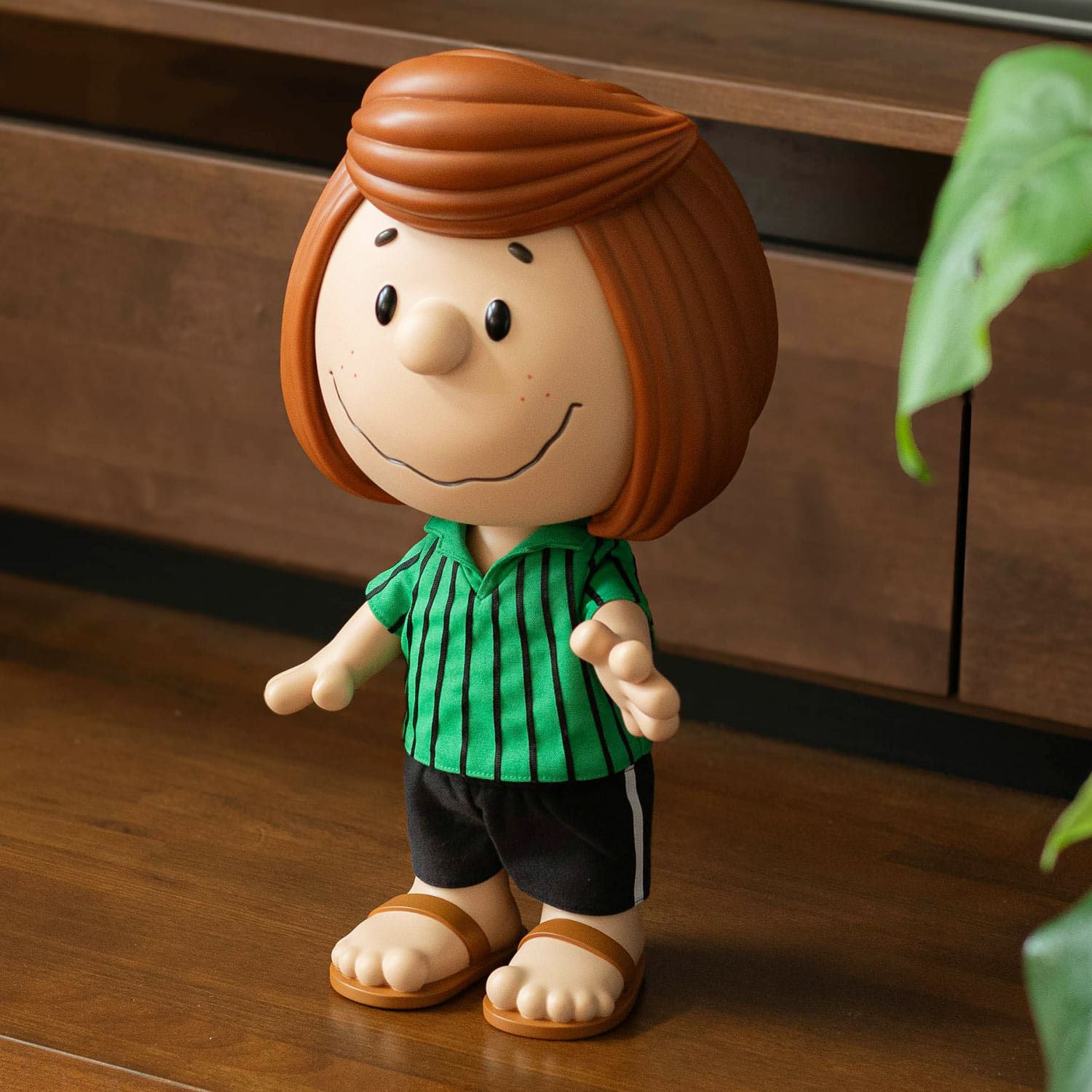 ペパーミントパティ Amazon.com: Super7 Supersize Peanuts Peppermint Patty - 17