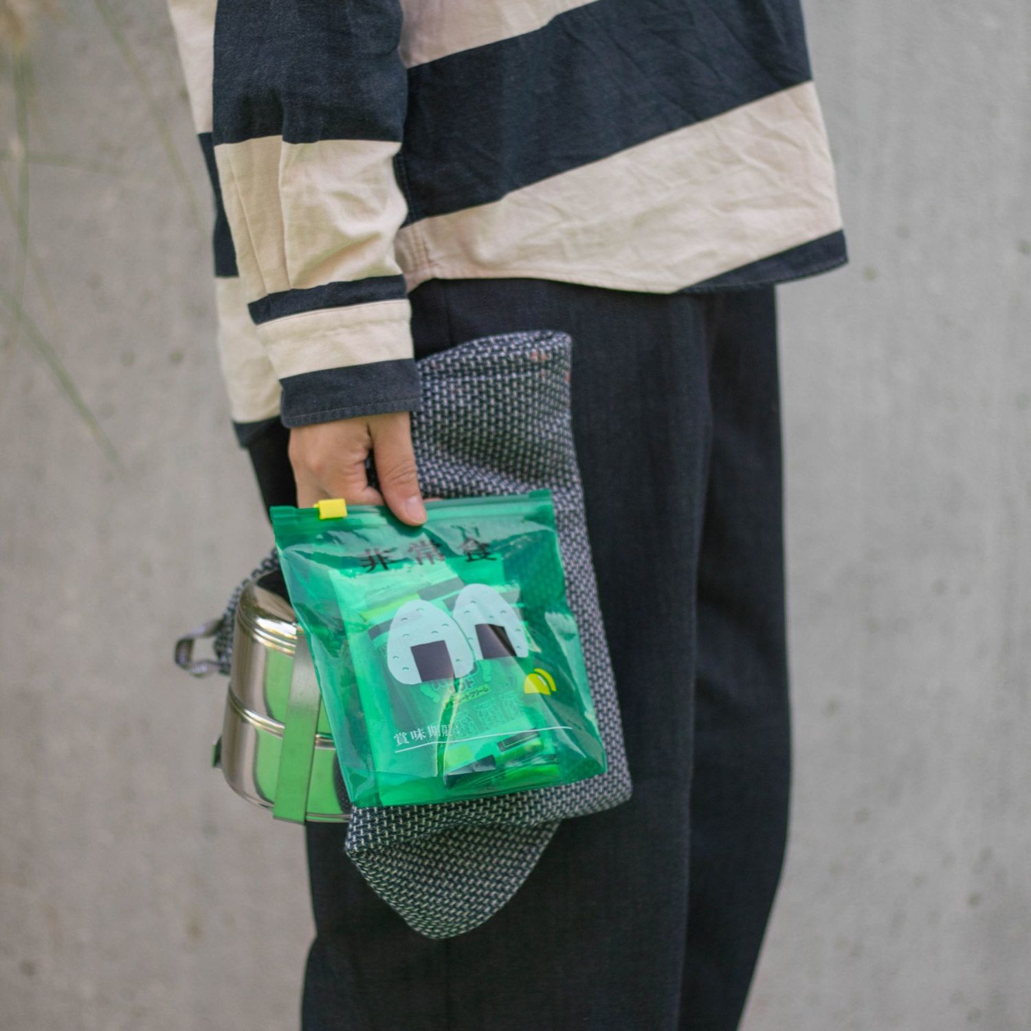 ニューレトロ | ジッパーバッグ M | HIGHTIDE（ハイタイド）公式サイト