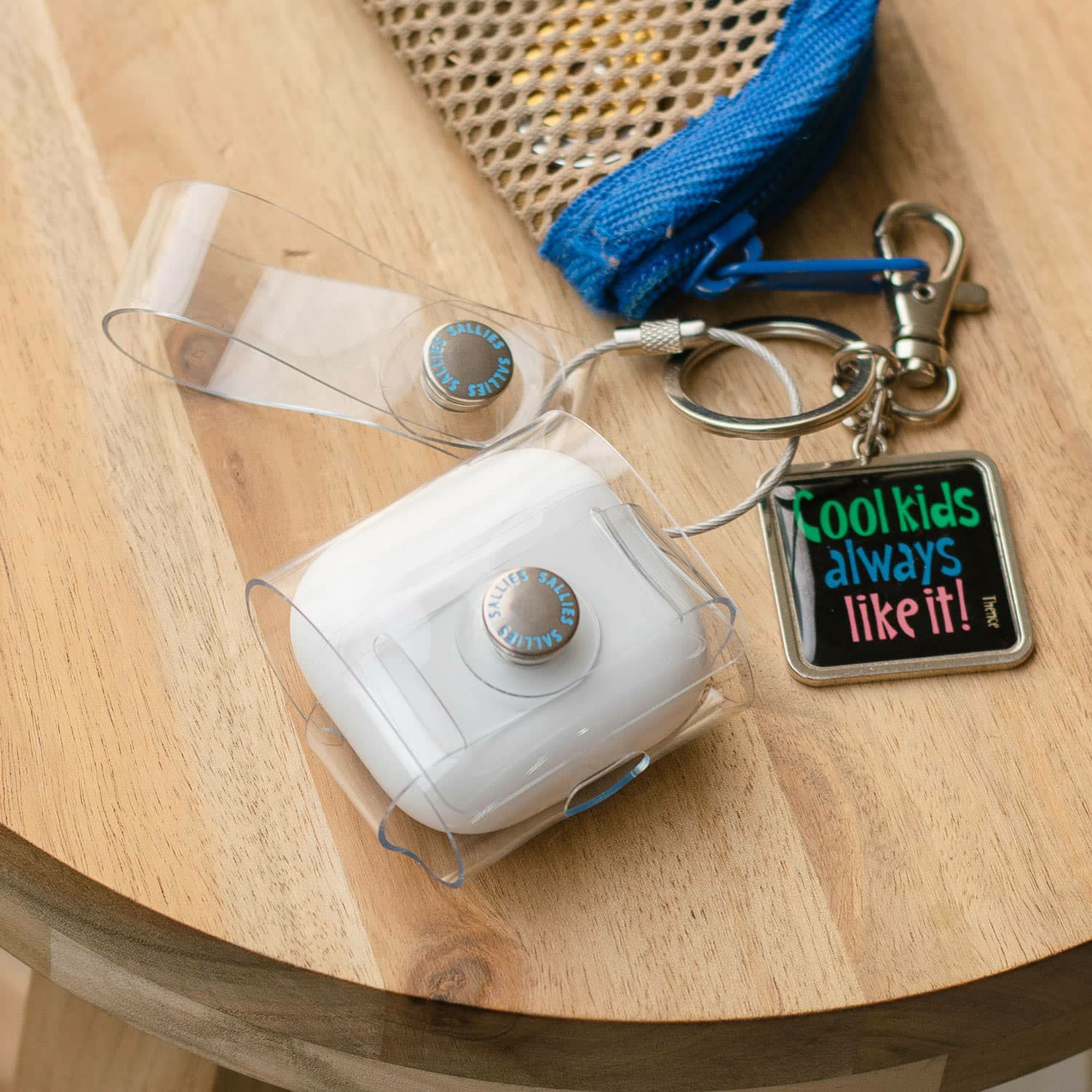 AirPods4本体 箱及びブルーケース付き Amazon | ZENIX DESIGN TECH Airpods4 用 ケース カラビナ付き