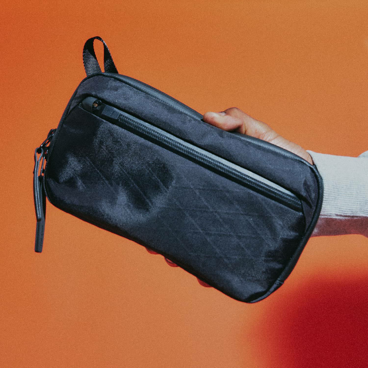 美品AER ポーチ バリスティックナイロン Slim Pouch 2 Navy | Aer ｜ エアー公式通販サイト