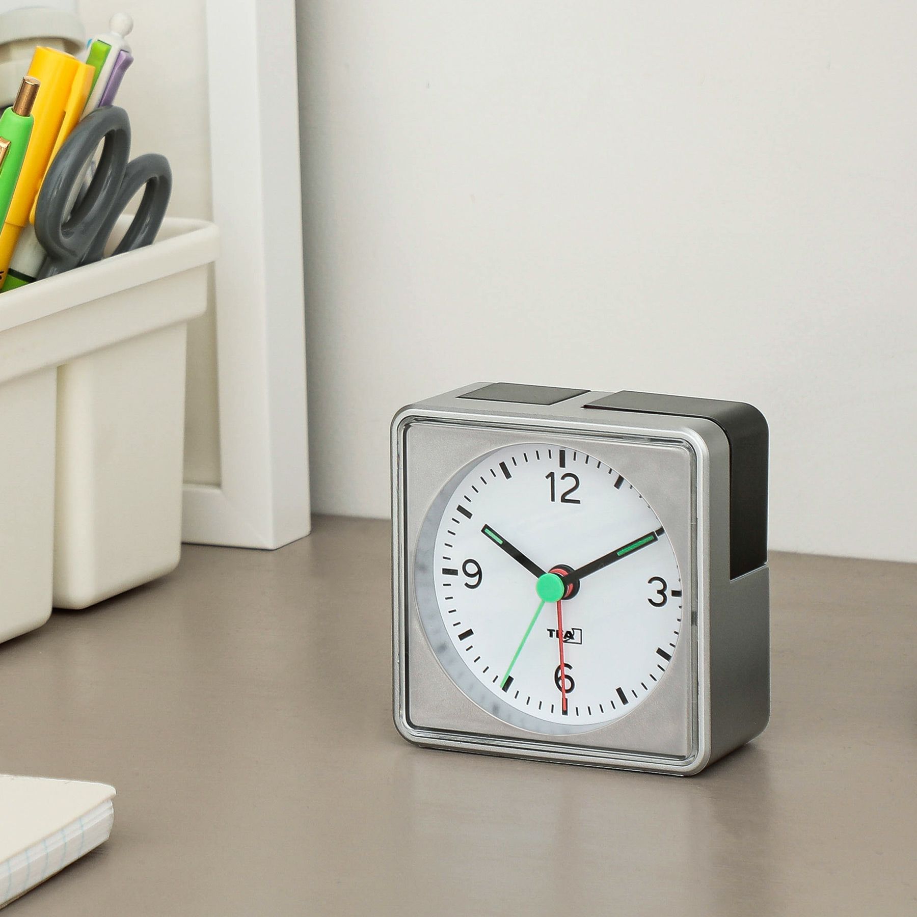 TFA Dostmann TFA ドストマン | Analogue alarm clock PUSH 60.1013