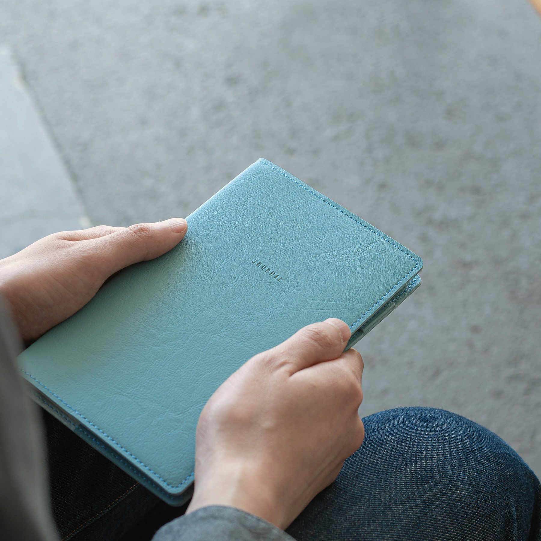 手帳 2026 カーム / B6 スリム 週間バーチカル / 2025年12月始まり