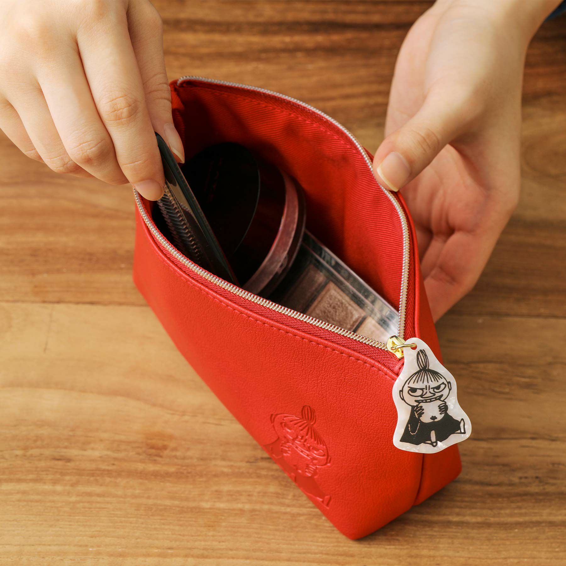 MOOMIN ムーミン ファスナーポーチ | HIGHTIDE（ハイタイド）公式サイト